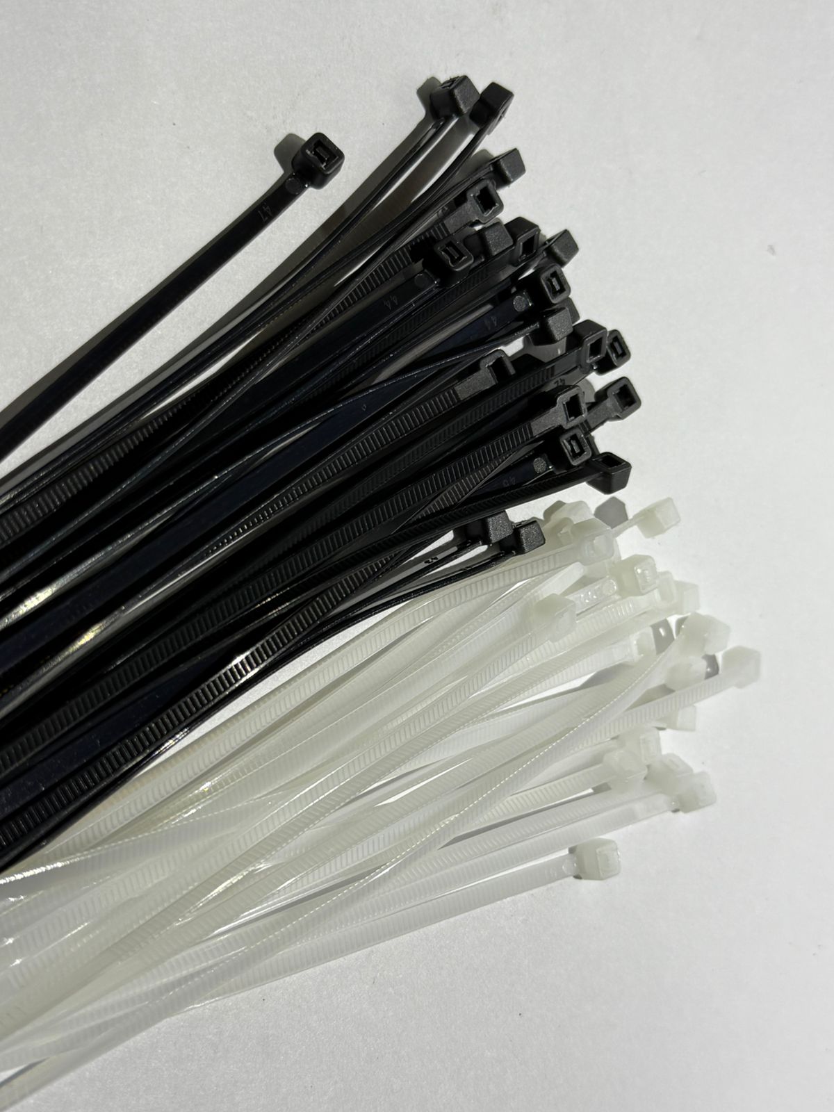 AMARRA PLASTICA 2.5 X 100